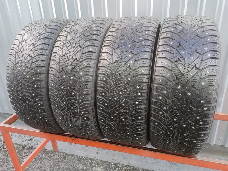 Комплект б/у шин 205/55 R16 Bridgestone Blizzak LM-001