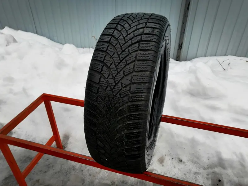 Б/у шина 205/55 R16 Bridgestone Blizzak LM-005