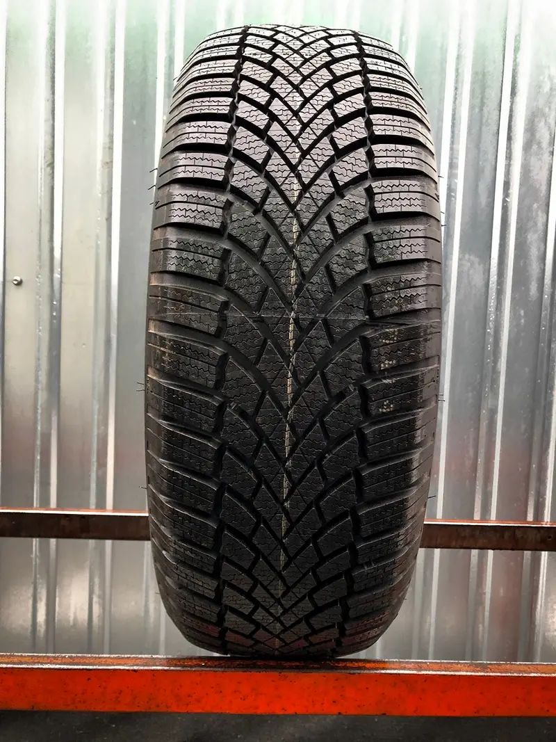 Б/у шина 205/55 R16 Bridgestone Blizzak LM-005