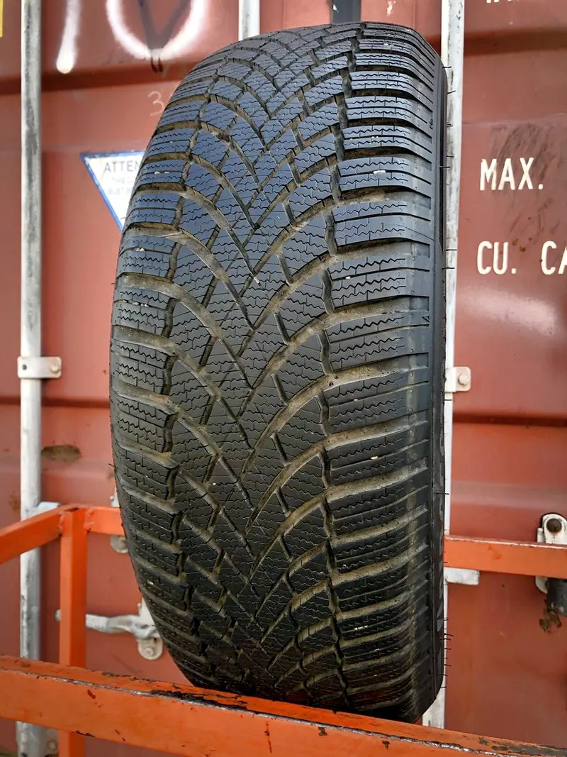 Б/у шина 205/55 R16 Bridgestone Blizzak LM-005, фото 1