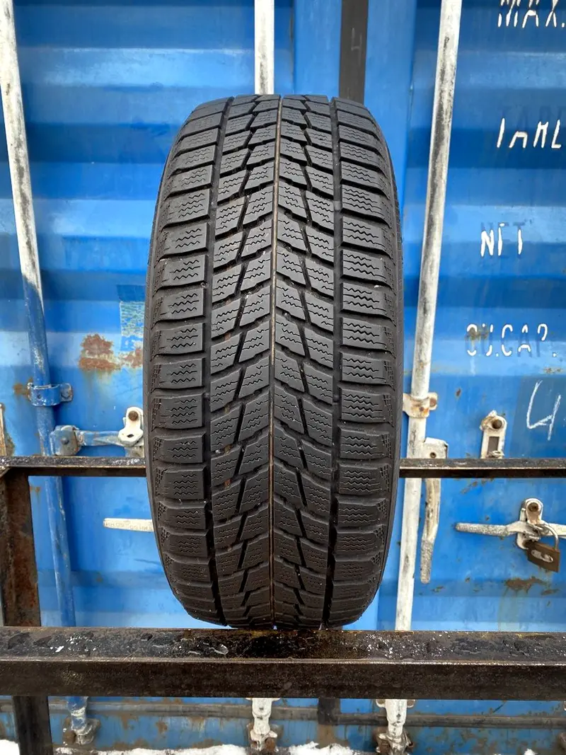 Б/у шина 205/55 R16 Bridgestone Blizzak LM 22 RunFlat