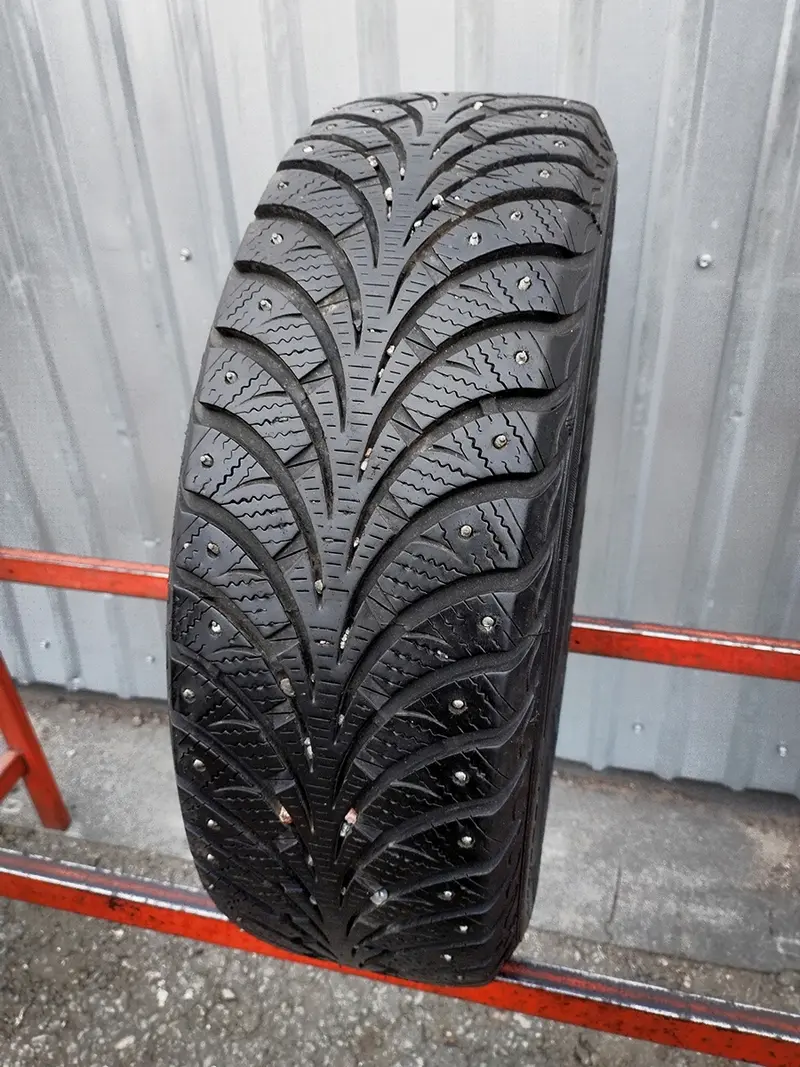 Б/у шина 205/55 R16 Bridgestone Blizzak LM 22 RunFlat