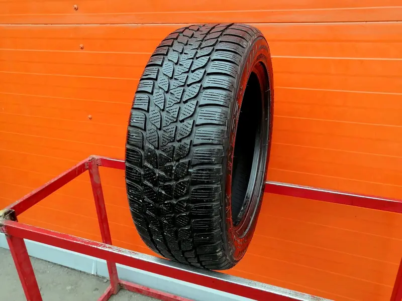 Б/у шина 205/55 R16 Bridgestone Blizzak LM25 RunFlat