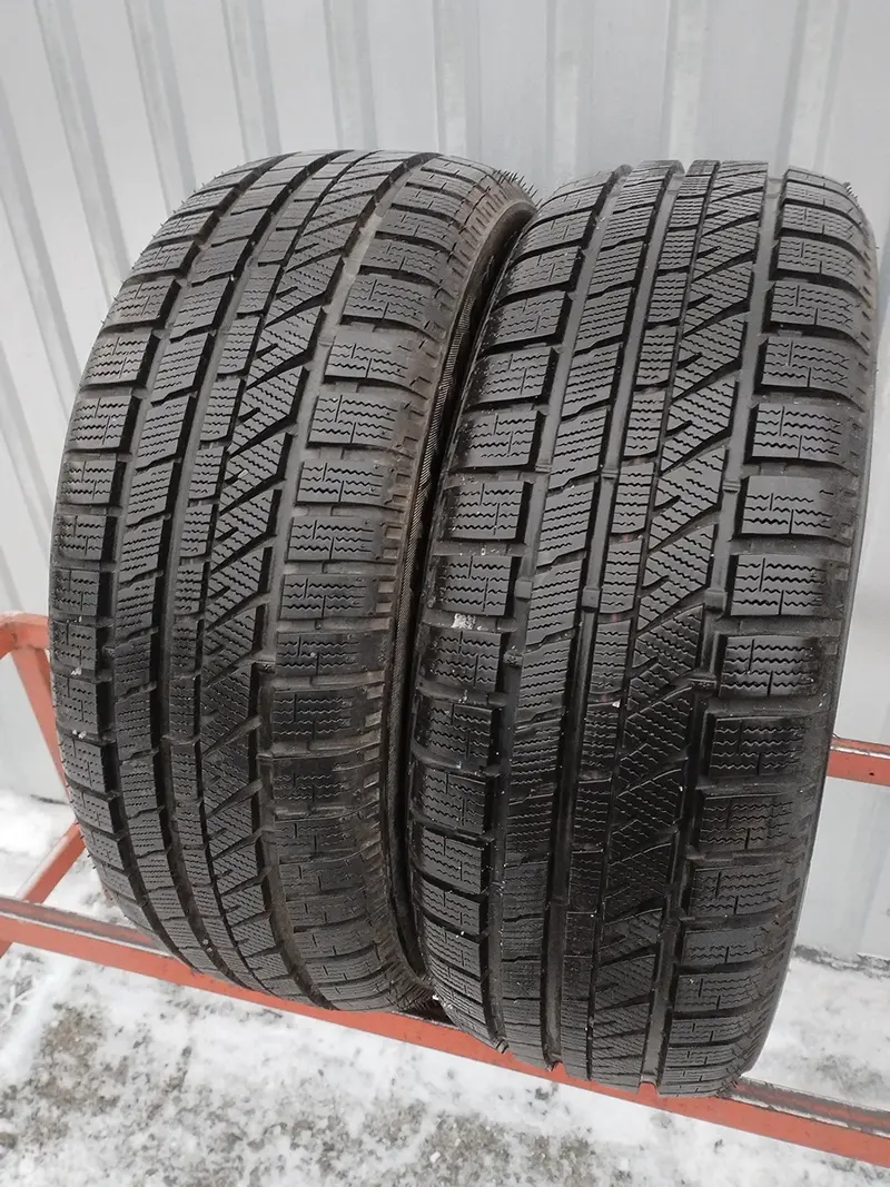 Пара б/у шин 205/55 R16 Bridgestone Blizzak LM30, фото 1