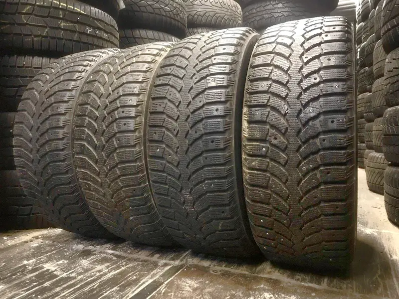 Комплект б/у шин 205/55 R16 Bridgestone Blizzak Spike-01