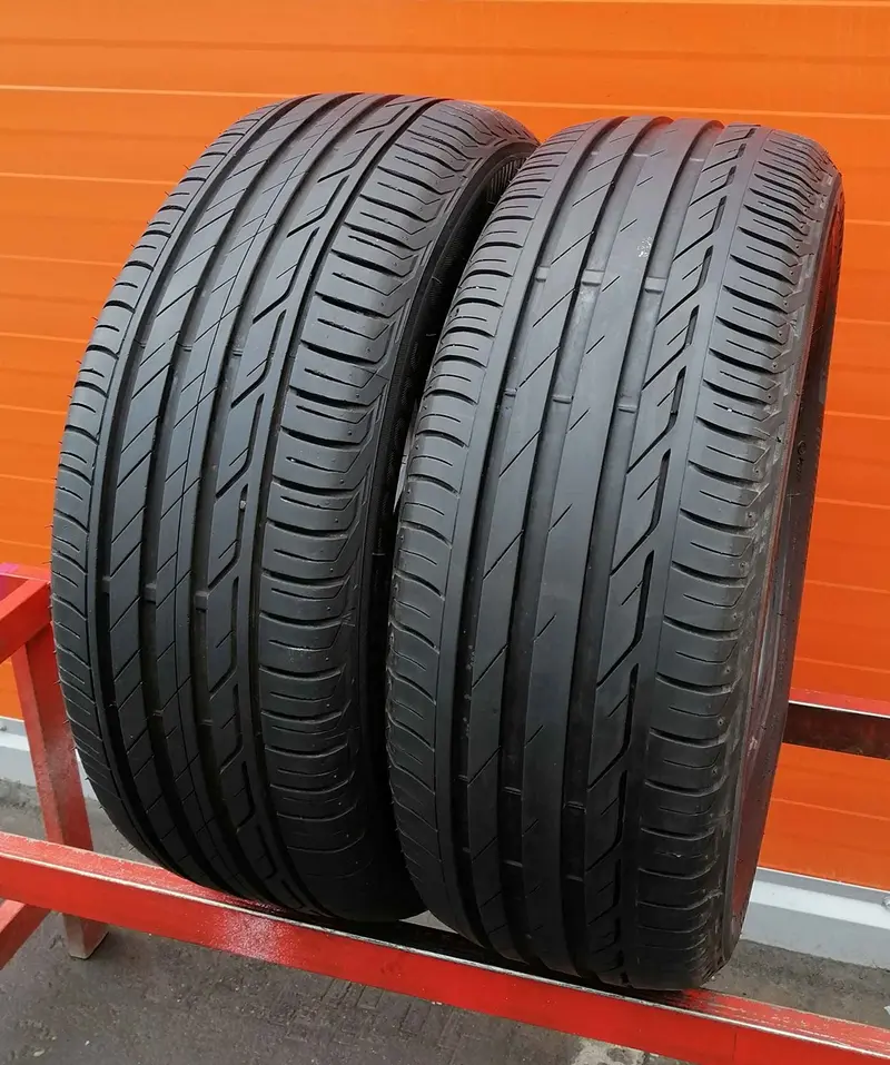 Пара б/у шин 205/55 R16 Bridgestone Turanza T001
