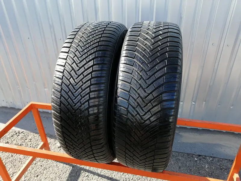 Пара б/у шин 205/55 R16 Continental AllSeasonContact
