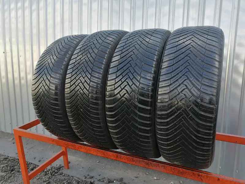 Комплект б/у шин 205/55 R16 Continental AllSeasonContact