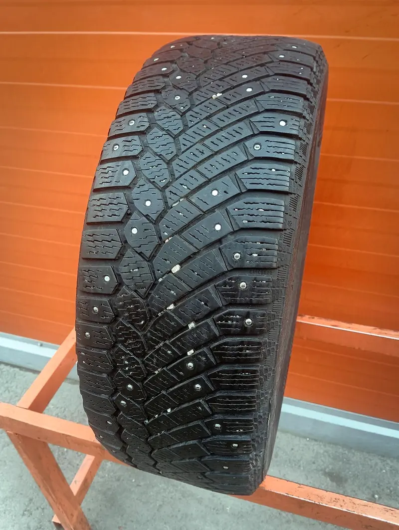 Б/у шина 205/55 R16 Continental ContiIceContact