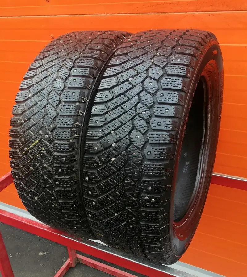 Пара б/у шин 205/55 R16 Continental ContiIceContact