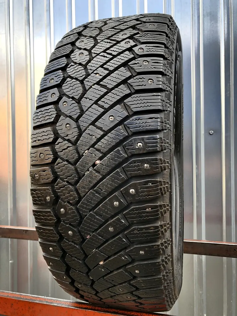Б/у шина 205/55 R16 Continental ContiIceContact