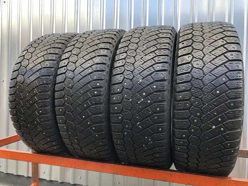 Комплект б/у шин 205/55 R16 Continental ContiIceContact