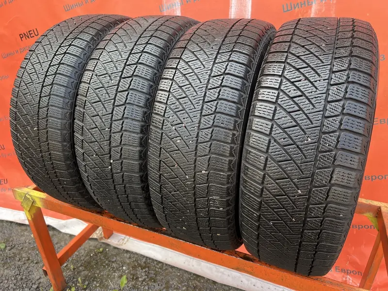 Комплект б/у шин 205/55 R16 Continental ContiVikingContact 6