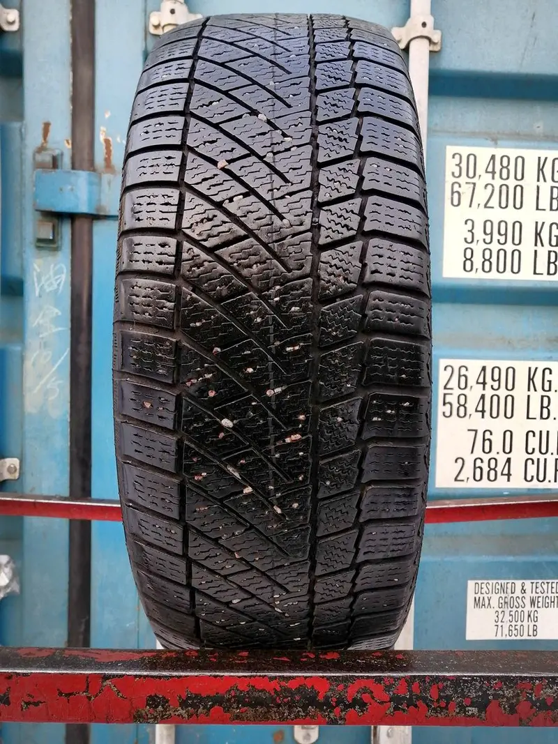 Б/у шина 205/55 R16 Continental ContiVikingContact 6