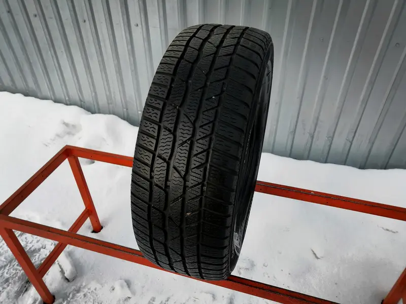 Б/у шина 205/55 R16 Continental ContiWinterContact TS 830 P