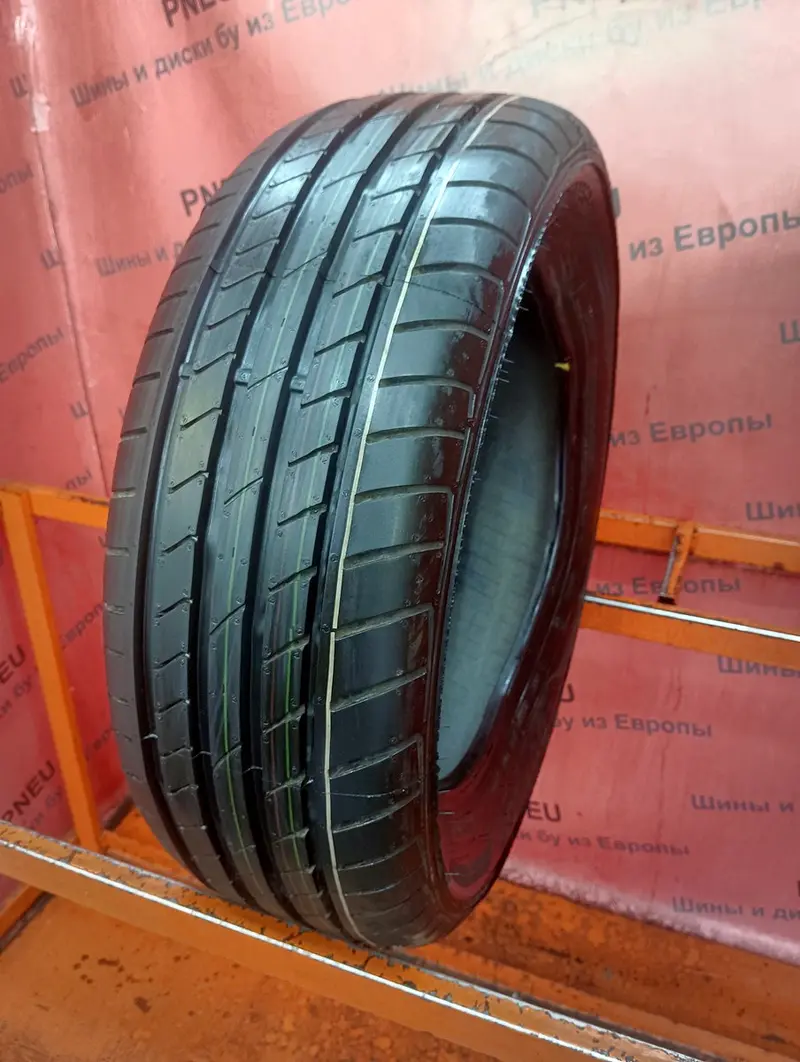 Б/у шина 205/55 R16 Dunlop SP Sport BluResponse LRR