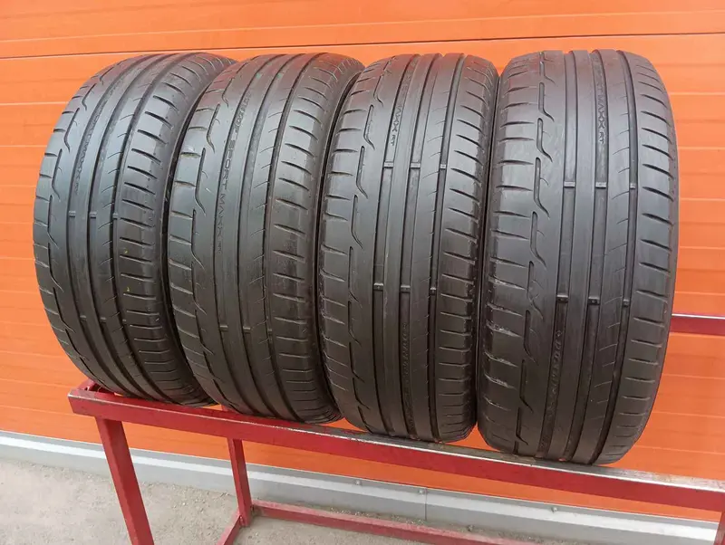 Комплект б/у шин 205/55 R16 Dunlop SP Sport Maxx RT