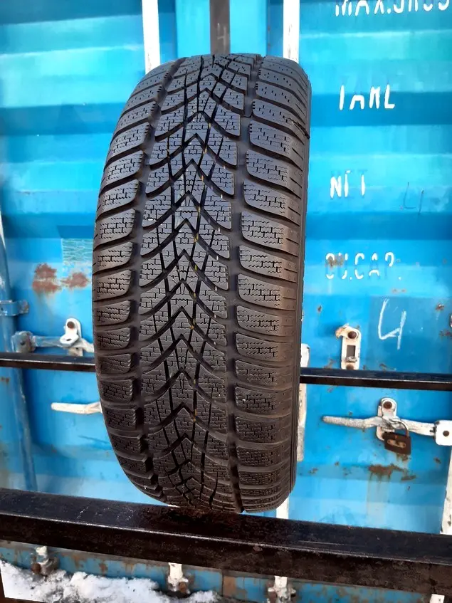 Б/у шина 205/55 R16 Dunlop SP Winter Sport 4D