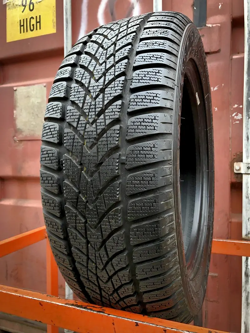 Б/у шина 205/55 R16 Dunlop SP Winter Sport 4D