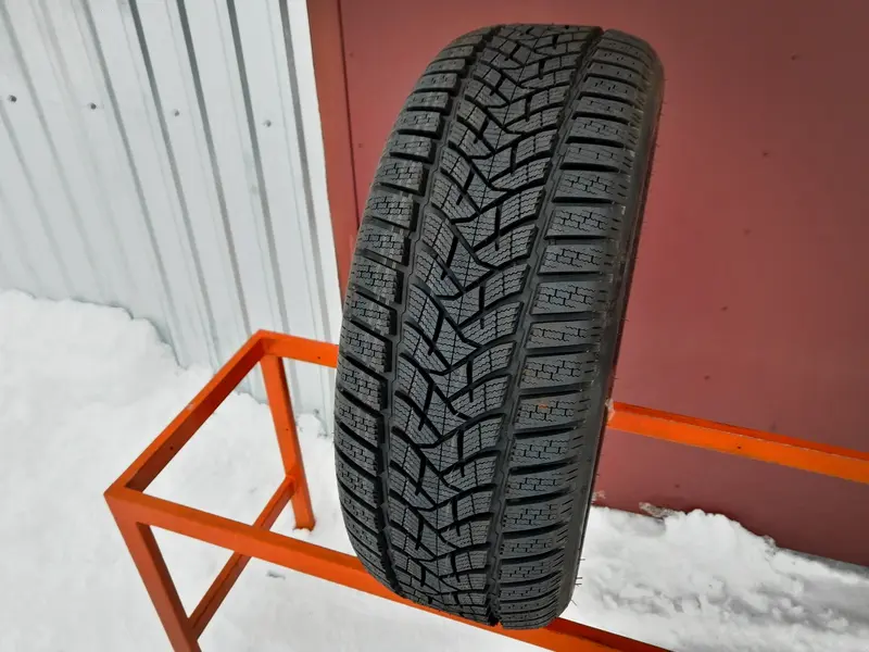 Новая шина 205/55 R16 Dunlop Winter Sport 5
