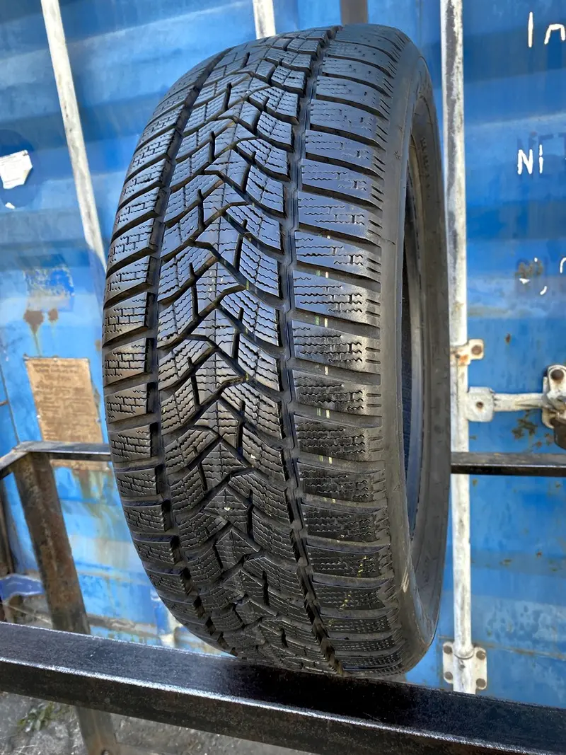 Б/у шина 205/55 R16 Dunlop Winter Sport 5