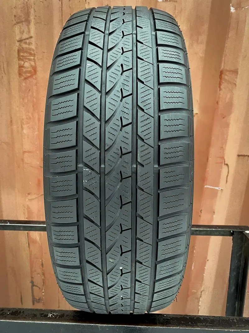 Б/у шина 205/55 R16 Falken Eurowinter HS-439