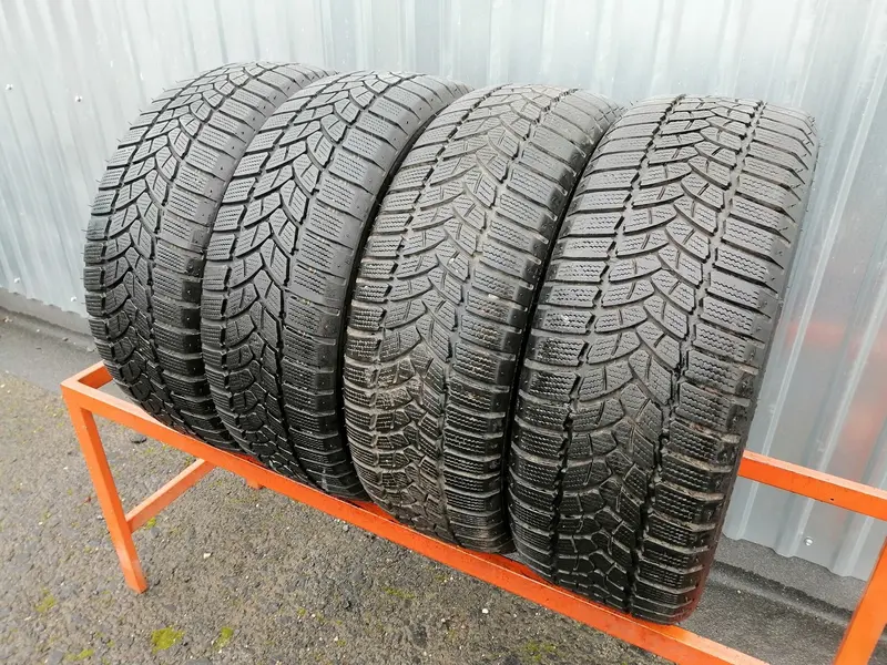 Комплект б/у шин 205/55 R16 Firestone Winterhawk 3