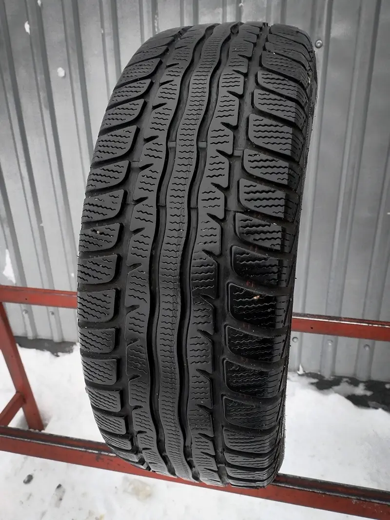 Б/у шина 205/55 R16 Formula Winter, фото 1