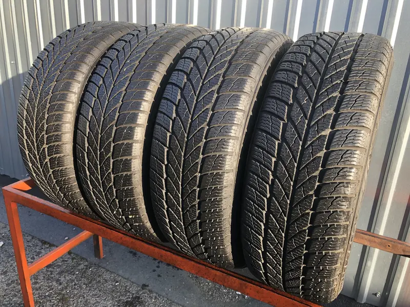 Комплект б/у шин 205/55 R16 Gislaved Euro Frost 5