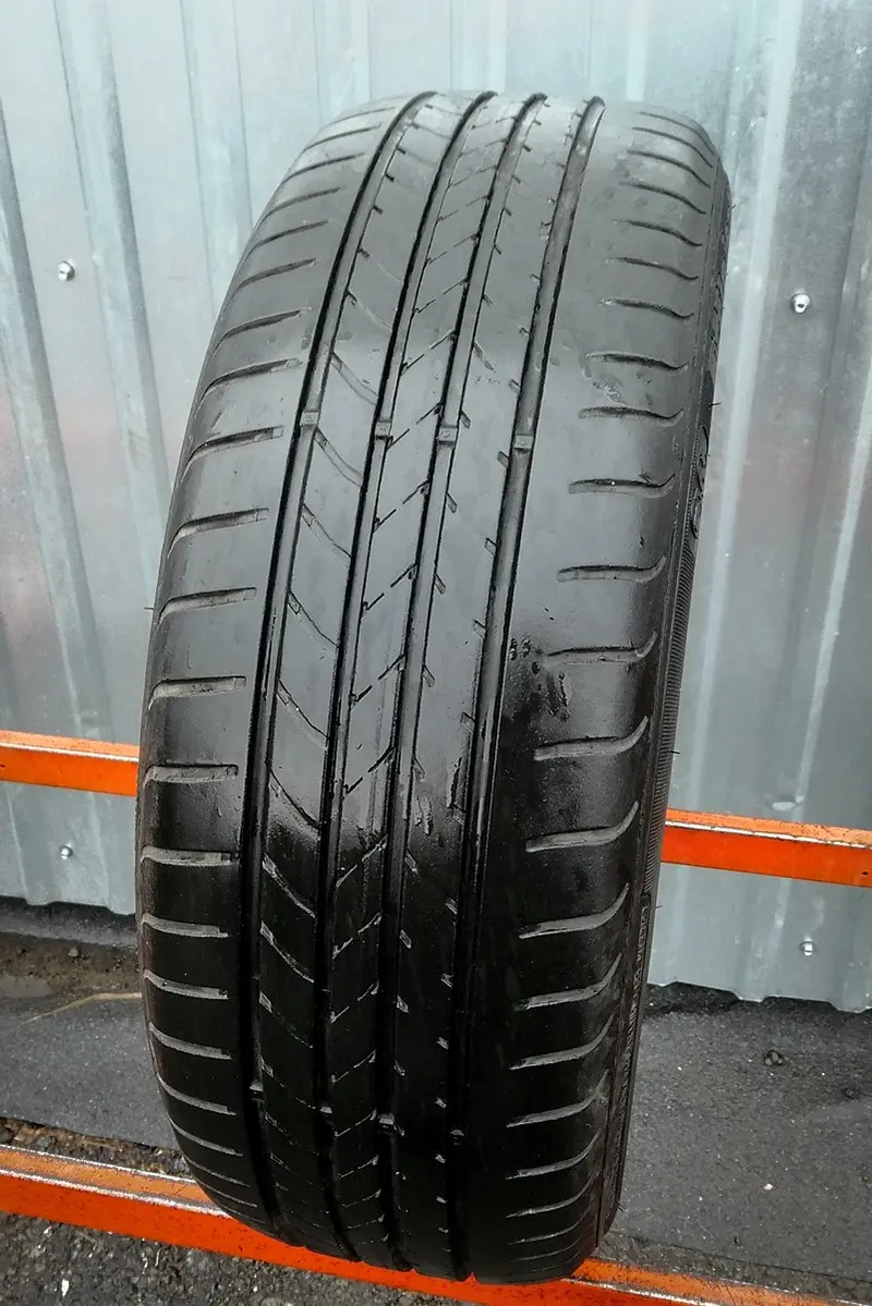Б/у шина 205/55 R16 Goodyear EfficientGrip RunFlat
