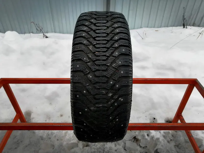 Б/у шина 205/55 R16 Goodyear Ultra Grip 500