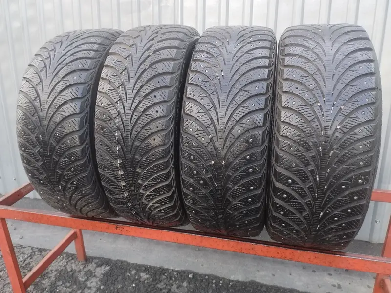 Комплект б/у шин 205/55 R16 Goodyear Ultra Grip Extreme