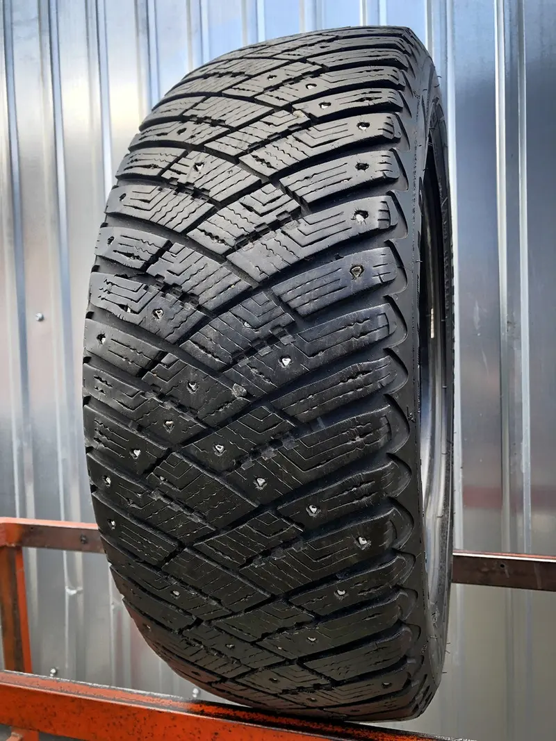 Б/у шина 205/55 R16 Goodyear Ultra Grip Ice Arctic