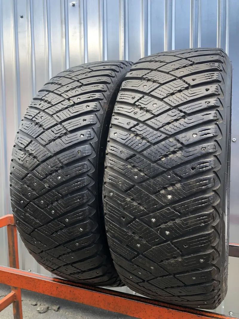 Пара б/у шин 205/55 R16 Goodyear Ultra Grip Ice Arctic