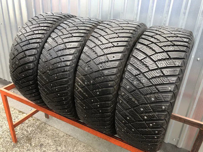 Комплект б/у шин 205/55 R16 Goodyear Ultra Grip Ice Arctic