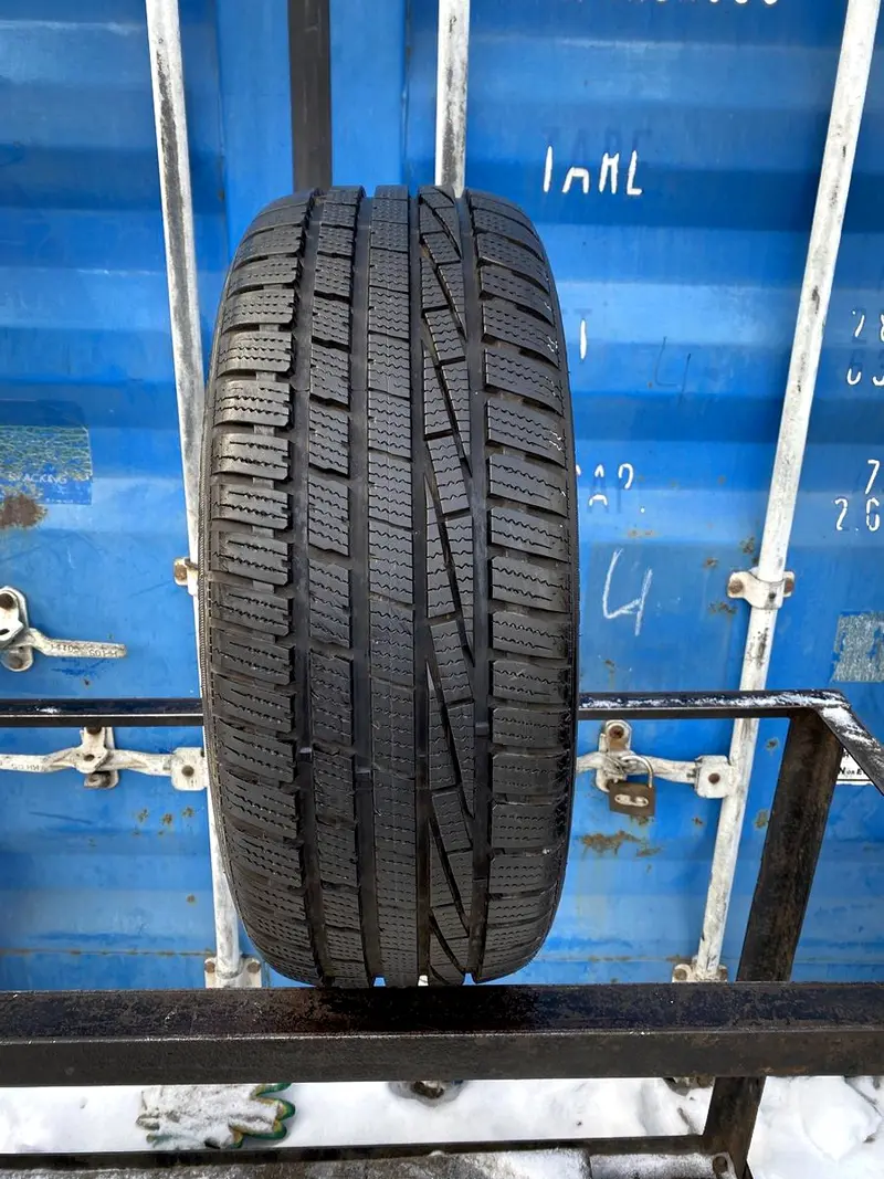 Б/у шина 205/55 R16 Goodyear Ultra Grip Performance
