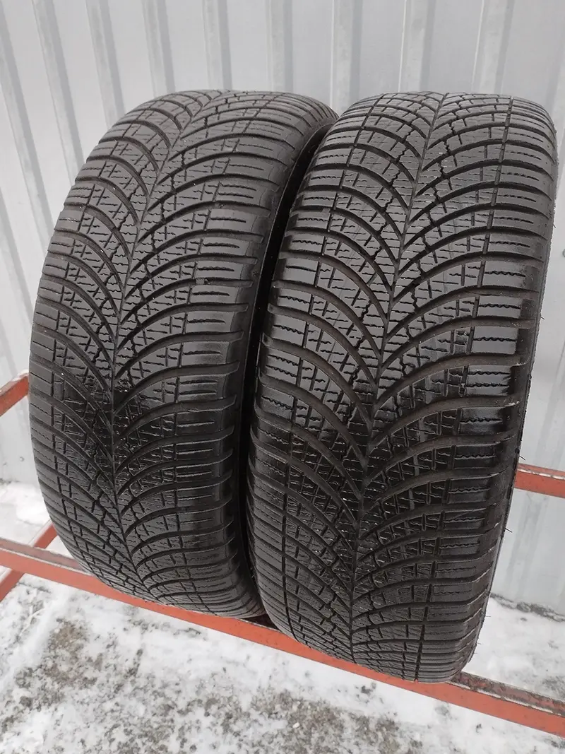 Пара б/у шин 205/55 R16 Goodyear Vector 4Seasons Gen-3