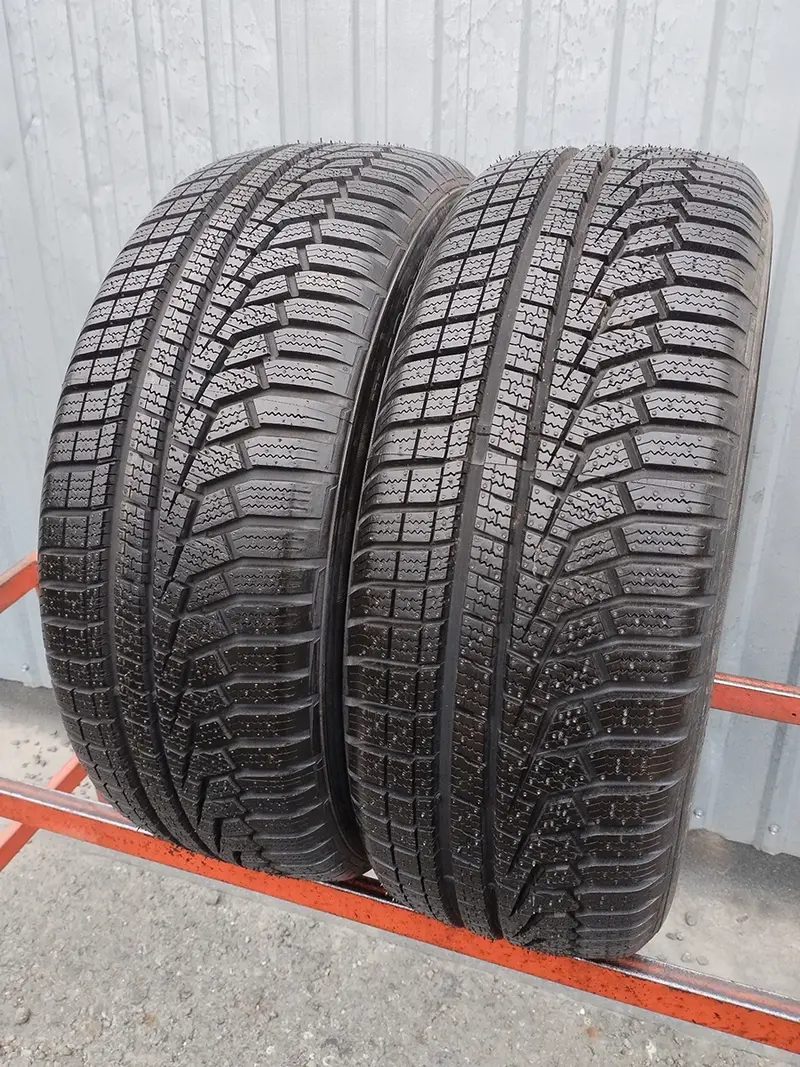 Пара б/у шин 205/55 R16 Hankook Winter I Cept Evo2 W320