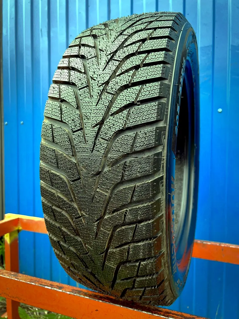 Новая шина 205/55 R16 Hankook Winter I'Cept IZ3 W636