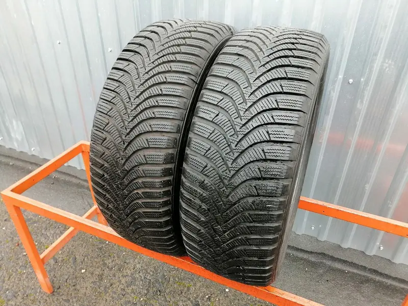 Пара б/у шин 205/55 R16 Hankook Winter I*cept RS2 W452