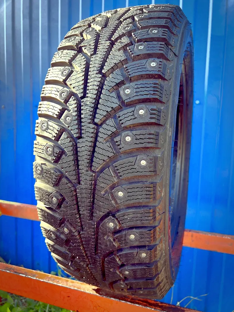 Новая шина 205/55 R16 Ikon Nordman 5