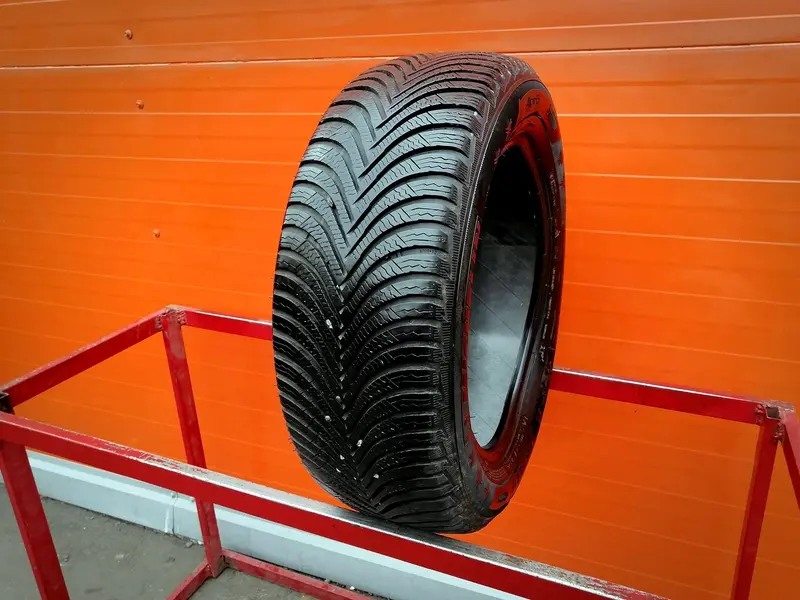 Б/у шина 205/55 R16 Michelin Alpin 5