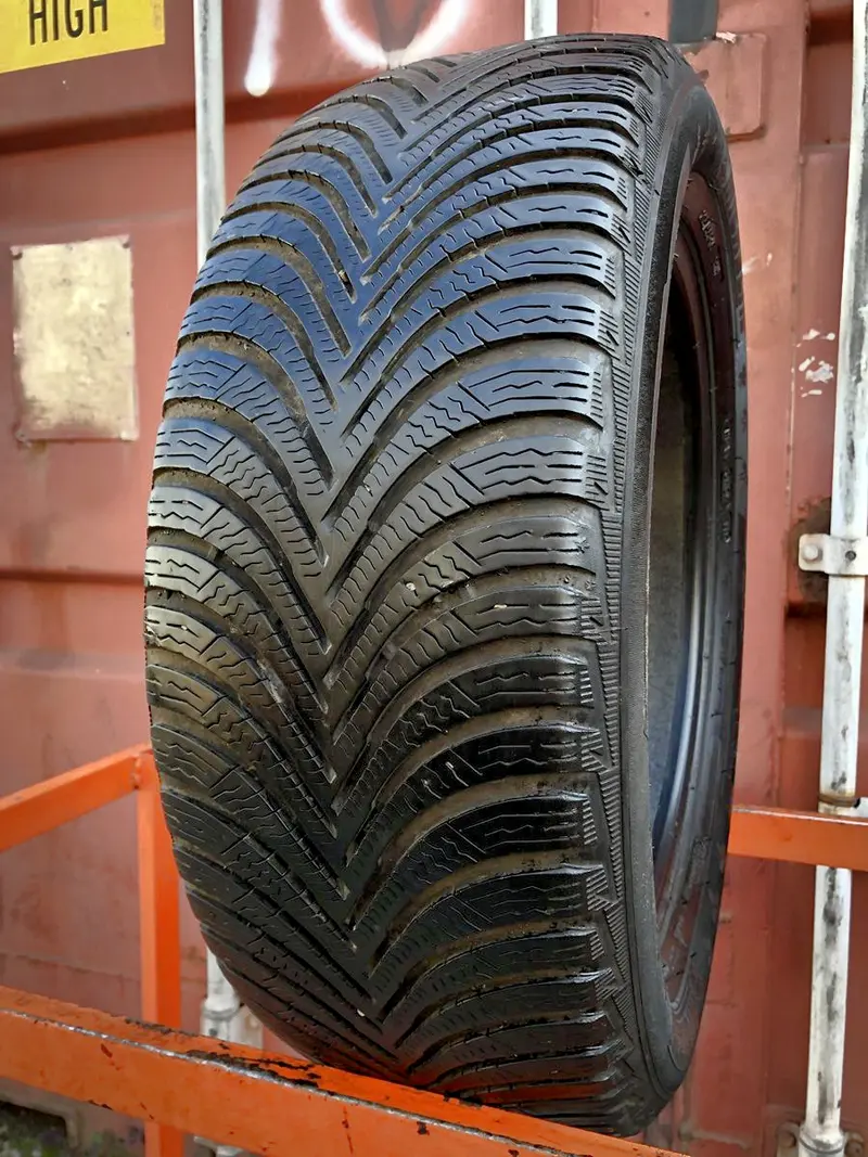 Б/у шина 205/55 R16 Michelin Alpin 5, фото 1