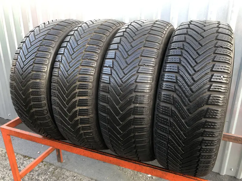 Комплект б/у шин 205/55 R16 Michelin Alpin 6