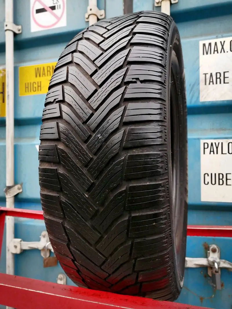 Б/у шина 205/55 R16 Michelin Alpin 6, фото 1