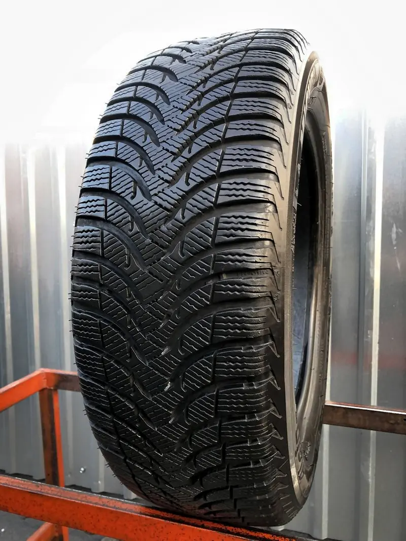 Б/у шина 205/55 R16 Michelin Alpin A4