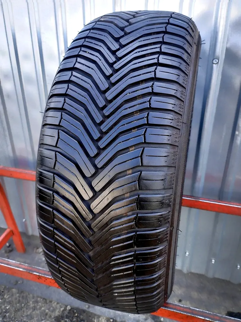 Б/у шина 205/55 R16 Michelin CrossClimate+, фото 1