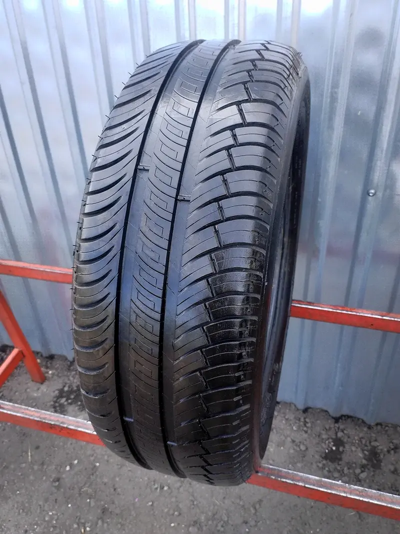 Б/у шина 205/55 R16 Michelin Energy E3A