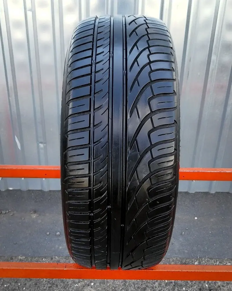 Б/у шина 205/55 R16 Michelin Pilot Primacy RFT