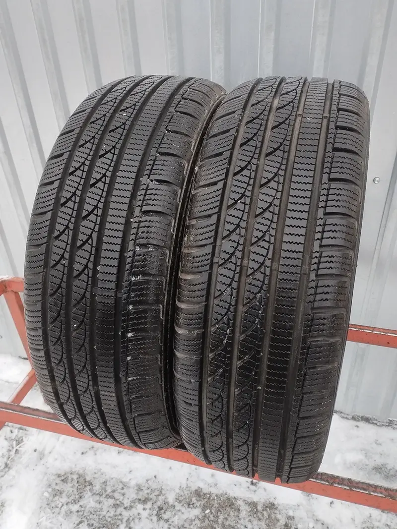Пара б/у шин 205/55 R16 Minerva Ice-Plus S210